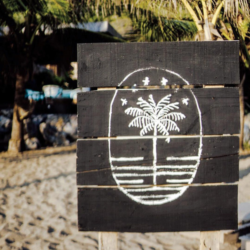 lo sereno casa de playa nicolas sainz jorge gonzalez parcero troncones mexico