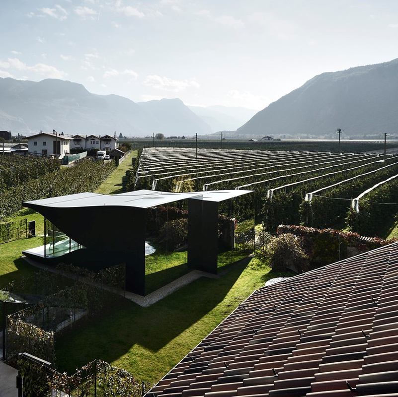 mirror houses bolzano south tyrol Italy peter pichler architecture