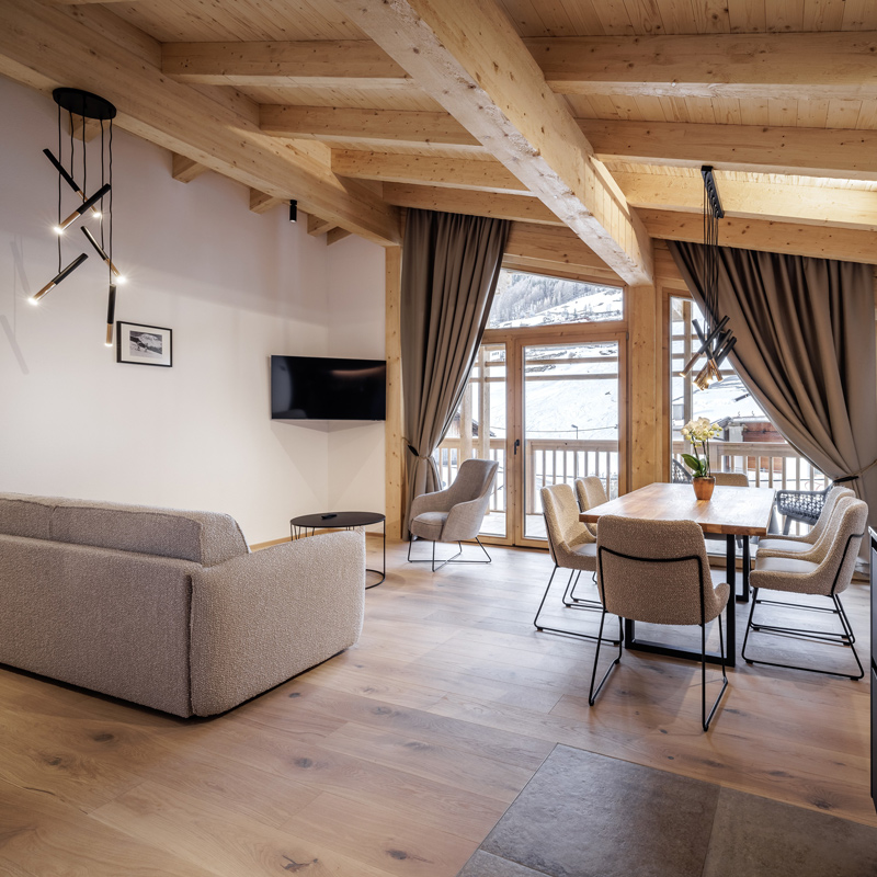 Leni Mountain Lodge