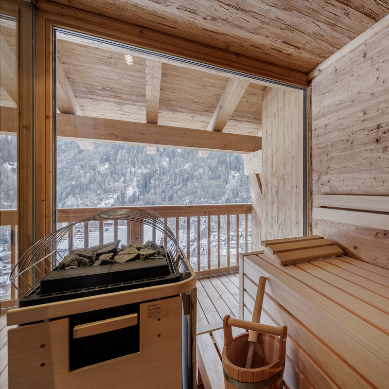 Leni Mountain Lodge