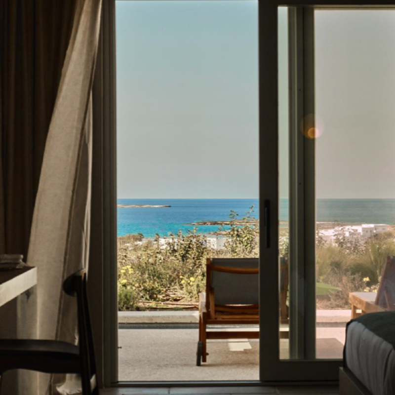 Ovea Paros